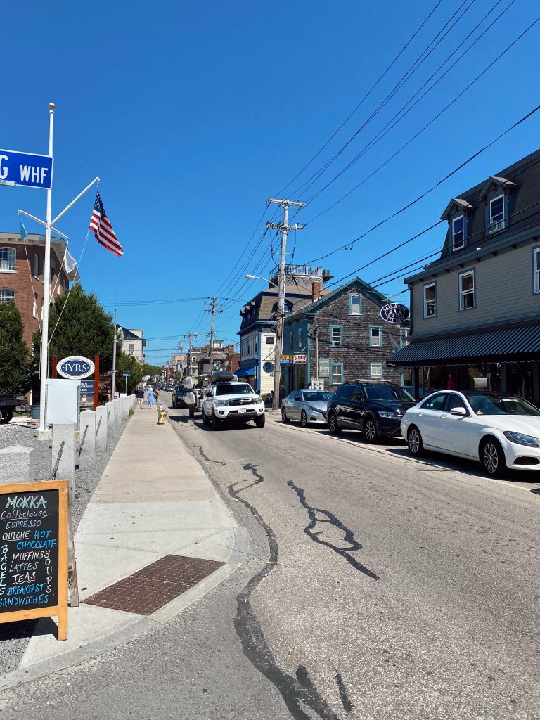 Newport Travel Guide